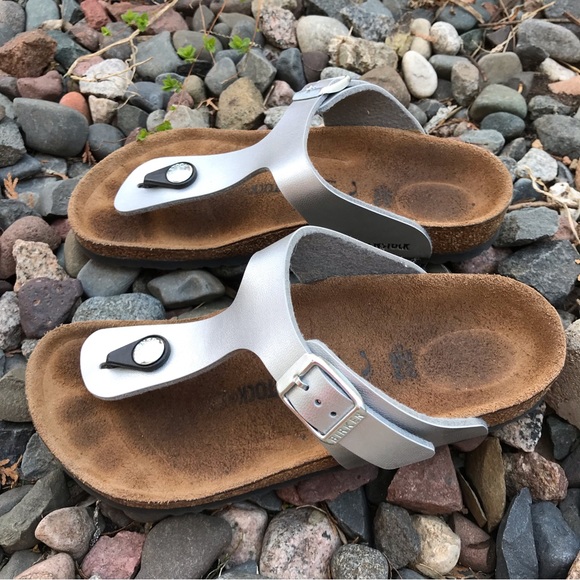 💙Birkenstock Gizeh Silver Thong Sandal - Picture 11 of 13